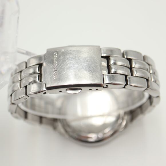 Guess Silver Tone Jewel Bezel Watch 36mm Silver Date Steel Bracelet New Battery - Picture 12 of 13